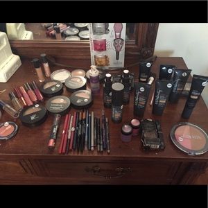 Makeup & SkinCare Bundle